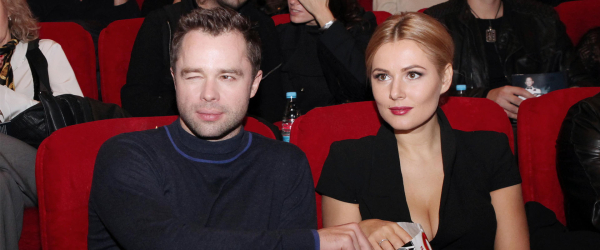 Личная жизнь и карьера Марии Кожевниковой: дети, брак без штампа и возвращение в «Универ»
Личная жизнь и карьера Марии Кожевниковой: дети, брак без штампа и возвращение в «Универ»